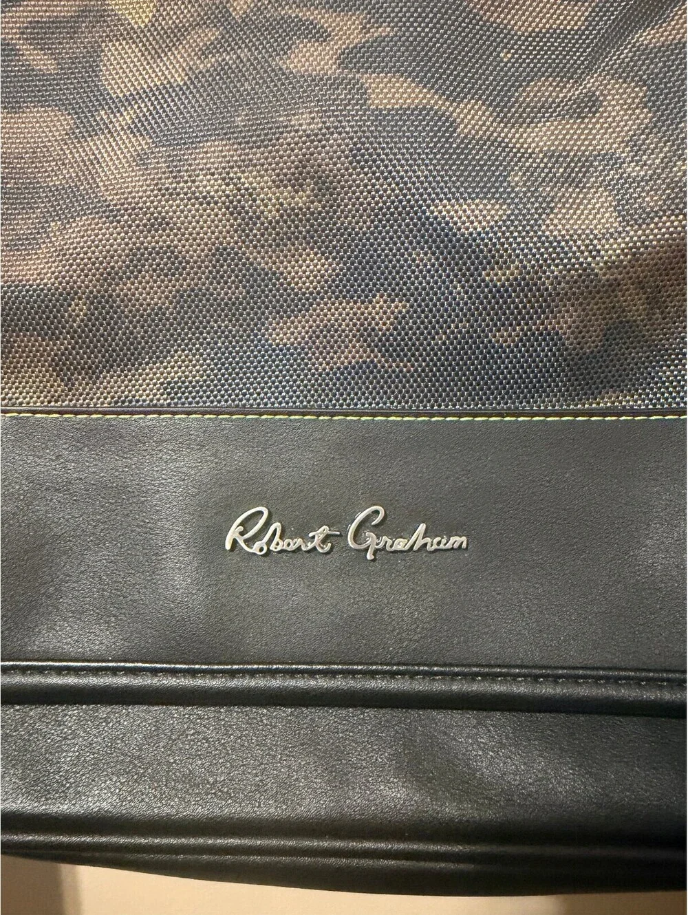 Robert Graham Cormac Navy Camo Crossbody Messenger Bag NWT MSRP $198